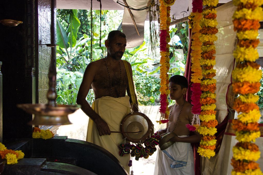 Edakkal Recital; uasatish; Ambalavattam Temple;