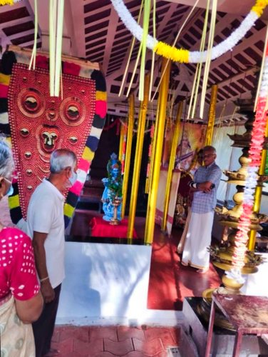 NaVARATRI 2022; Ambalavattam Temple; Thalassery; uasatish;